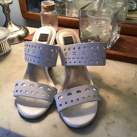 White House Black Market Shoes - WHBM size 7 white laser cut 3” wedges